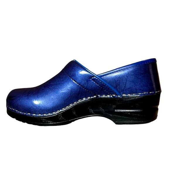 Sanita Women’s Izabella Professional Clogs Blue Size 6.5 (37) - Picture 6 of 8